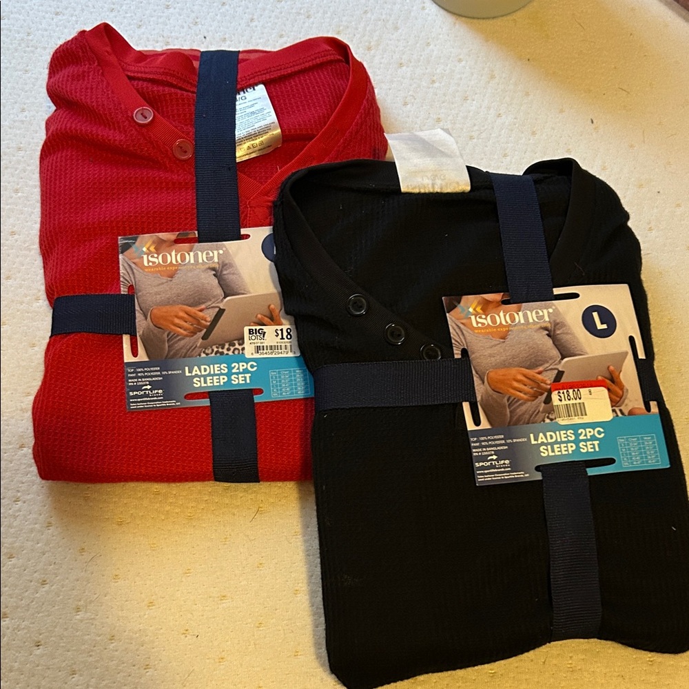 Isotoner Women's Red and Black Sleep Set